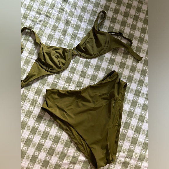 CUUP Two Piece Bikini Set in Fern, Size 2 Bottoms Size 3 Top - Picture 3 of 6